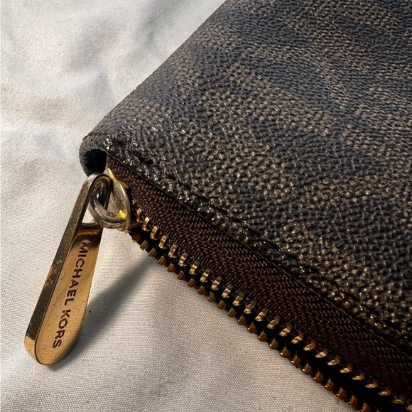 Michael Kors Brown Wallet with Gold Accents - Picture 6 of 9